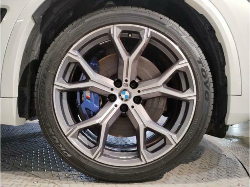 X5