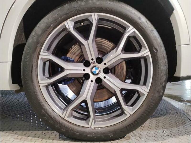 X5