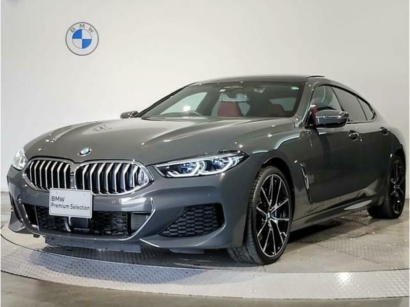 BMW 8 SERIES