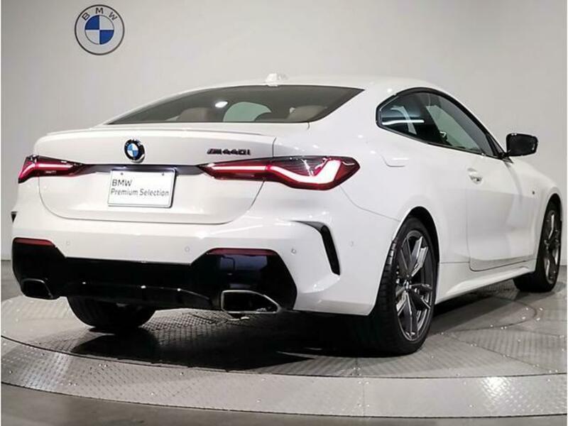 4 SERIES