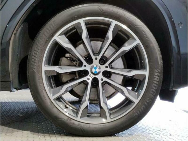 X4