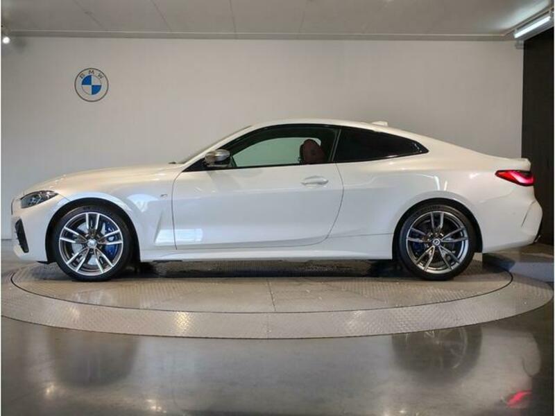 4 SERIES