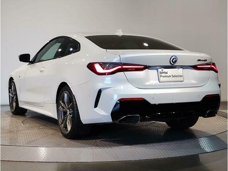 4 SERIES