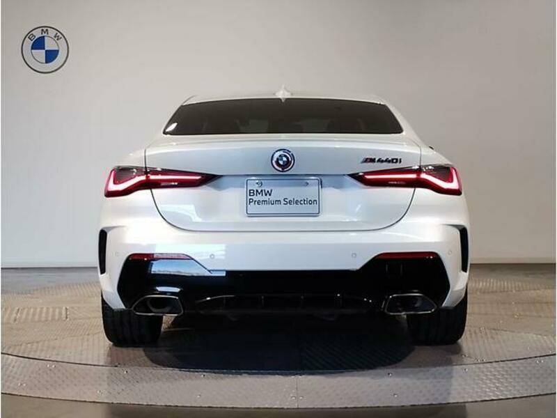 4 SERIES