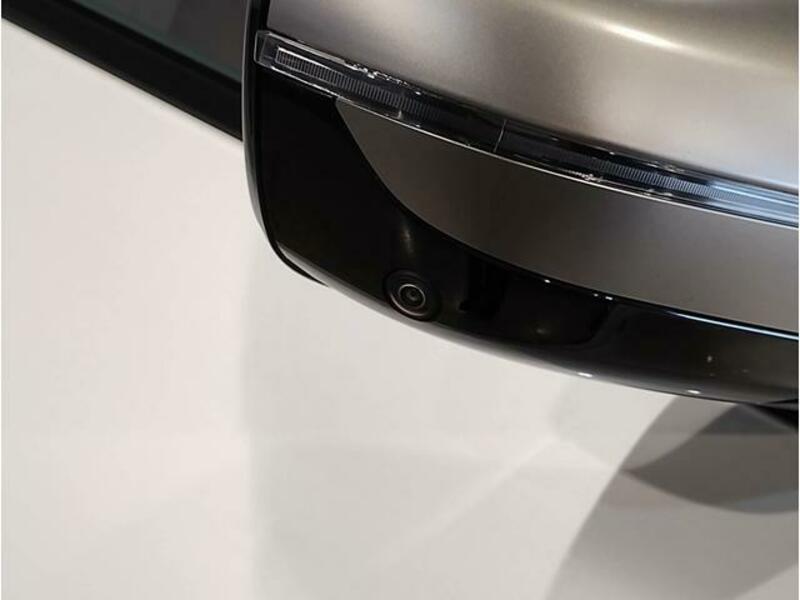 4 SERIES