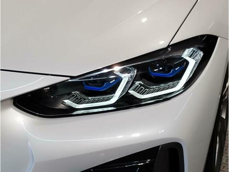 4 SERIES