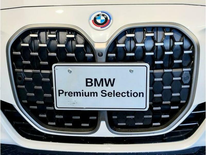 4 SERIES