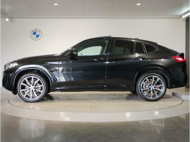 X4