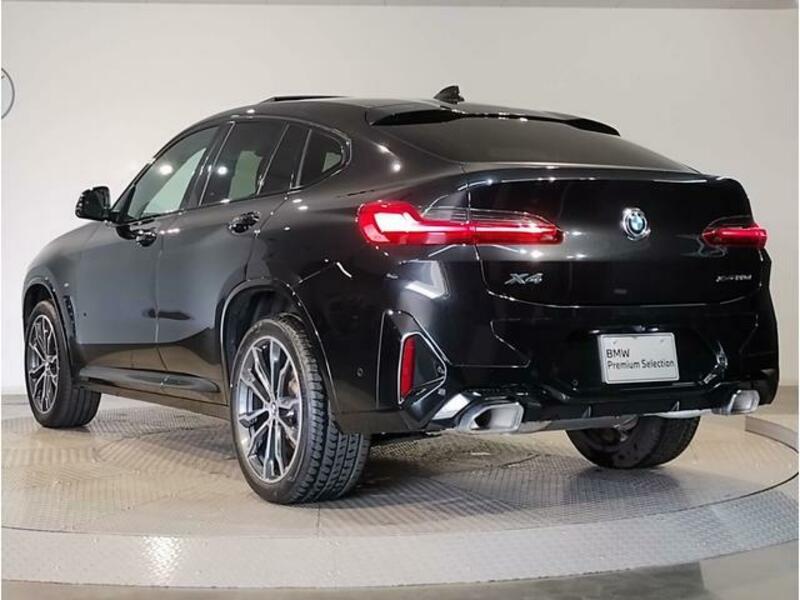 X4