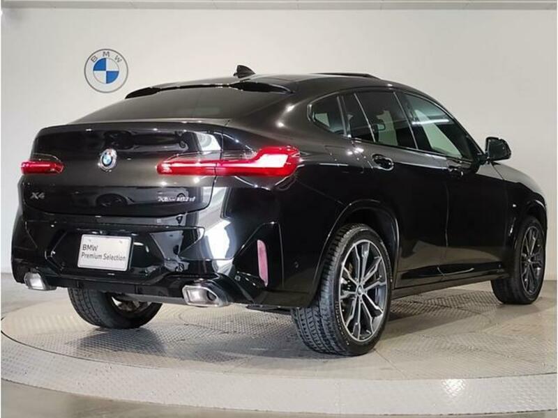 X4
