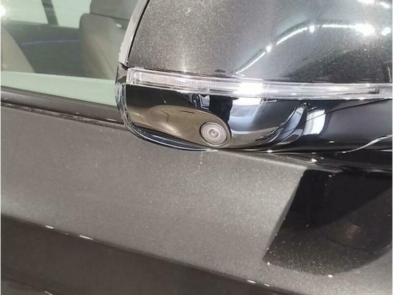 X4