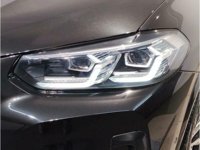 X4