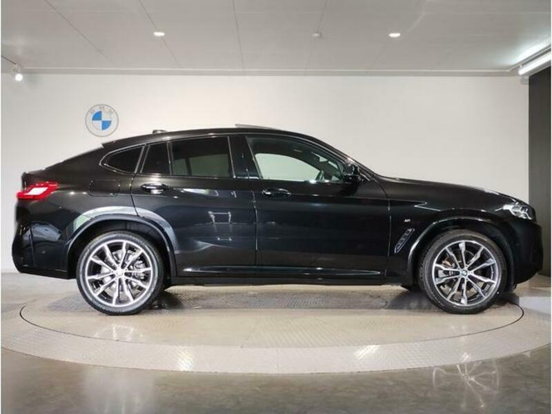 X4