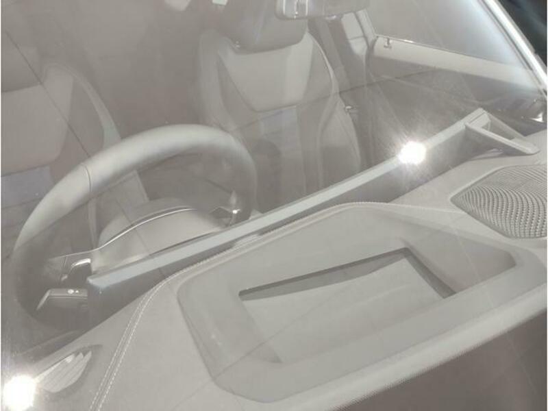 4 SERIES