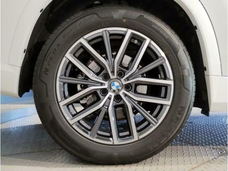 X1