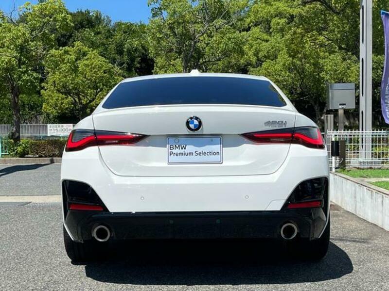 4 SERIES