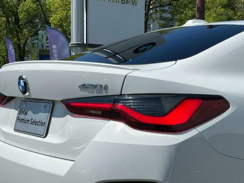 4 SERIES