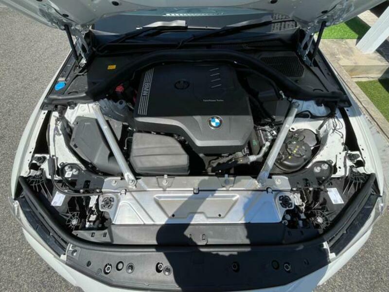 4 SERIES