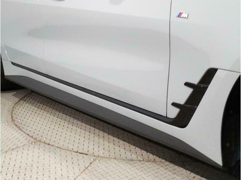 4 SERIES