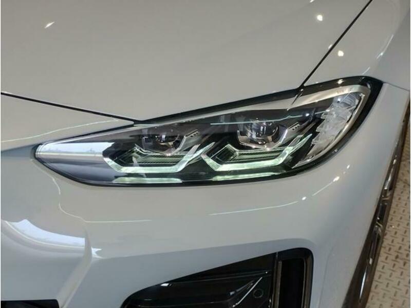 4 SERIES