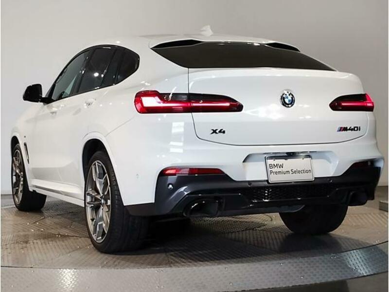 X4
