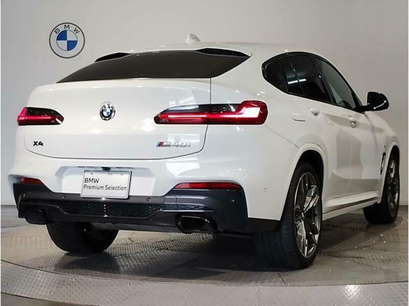 X4
