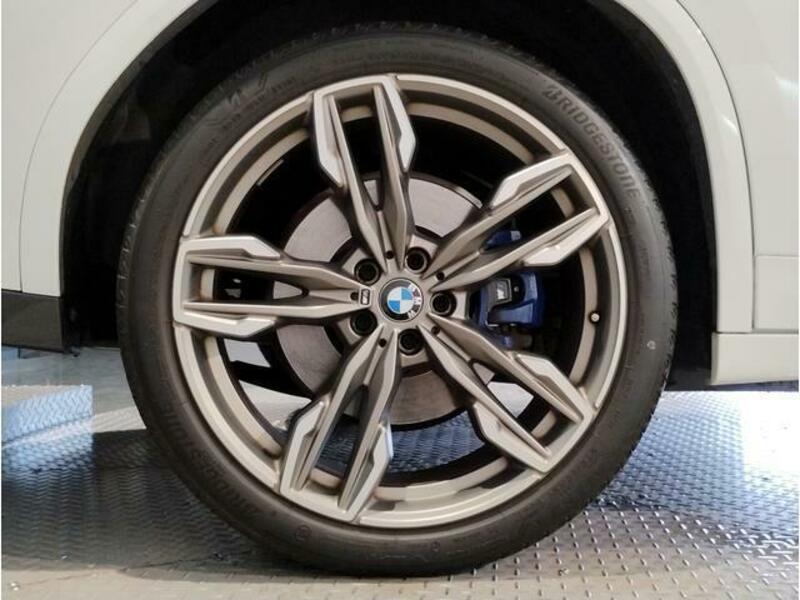 X4