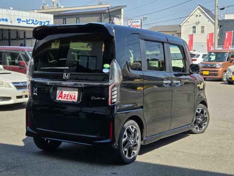N BOX CUSTOM