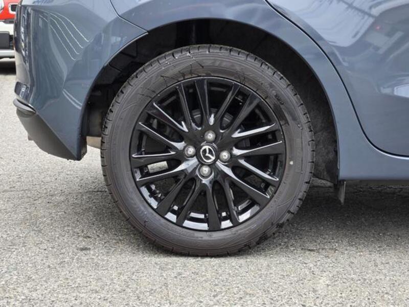 MAZDA2