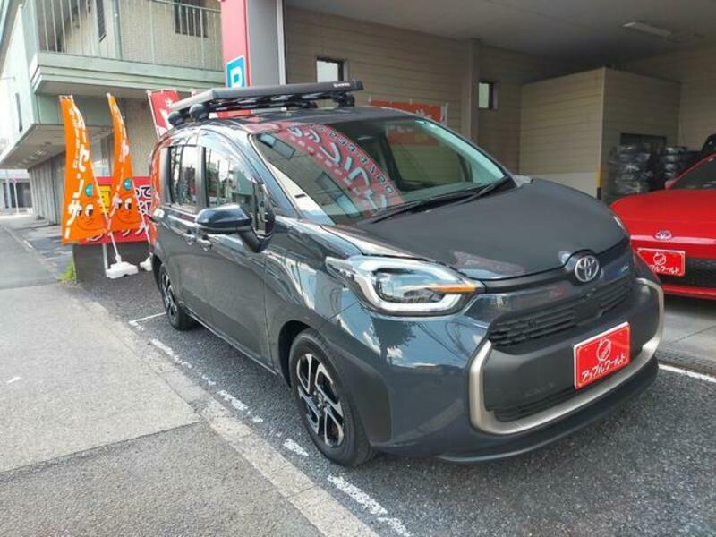 TOYOTA SIENTA