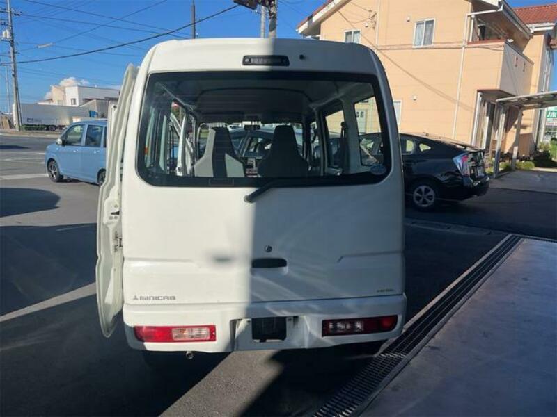 MINICAB VAN