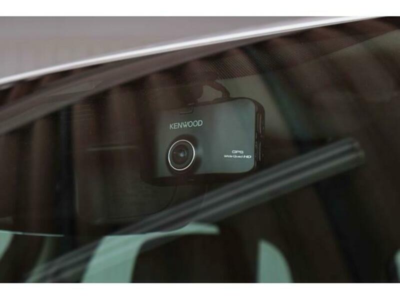 RANGE ROVER VELAR