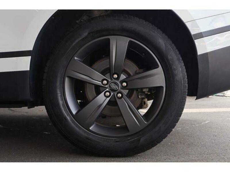 RANGE ROVER VELAR