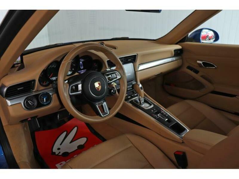 911