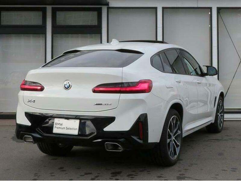 X4