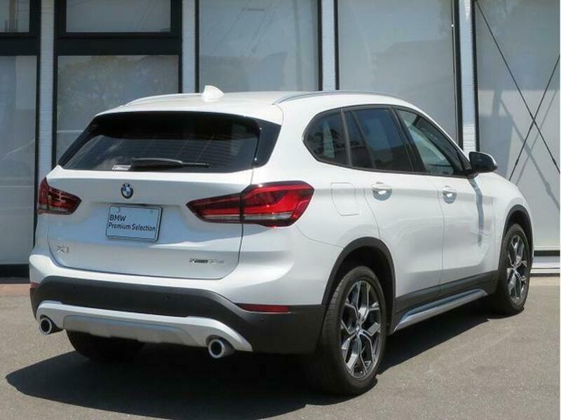 X1