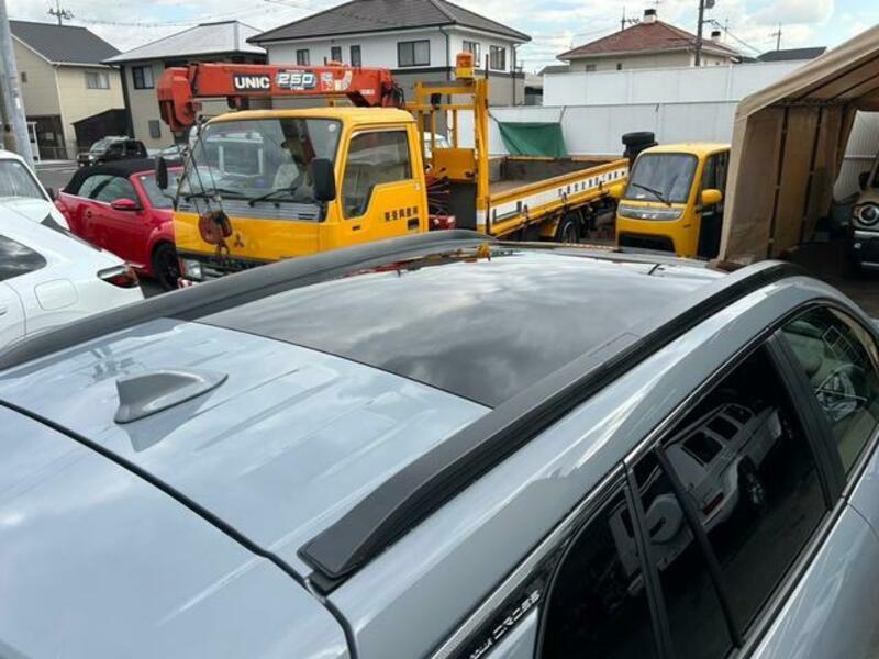 COROLLA CROSS