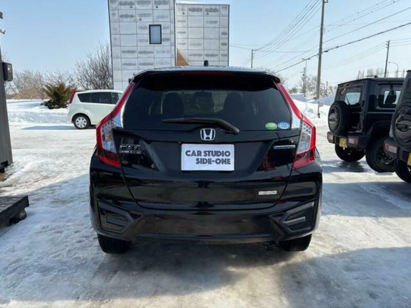 FIT HYBRID