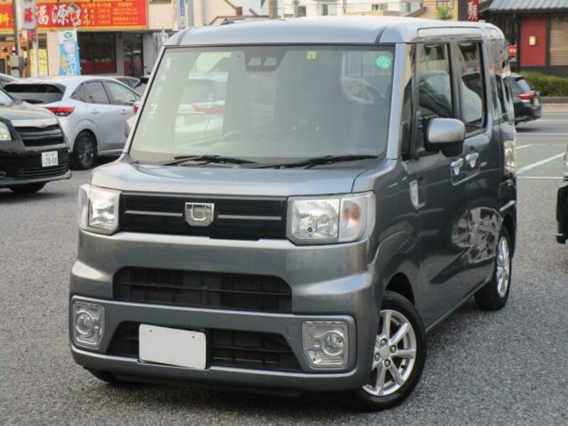DAIHATSU WAKE