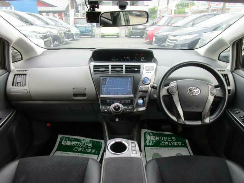 PRIUS ALPHA