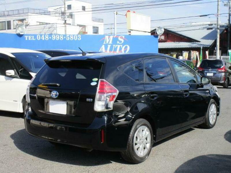 PRIUS ALPHA