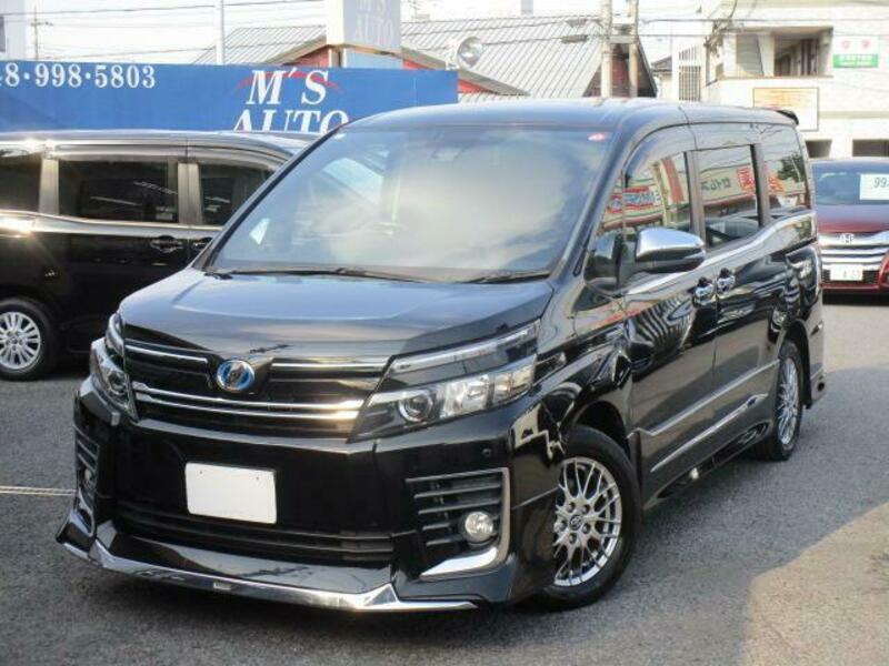 TOYOTA VOXY