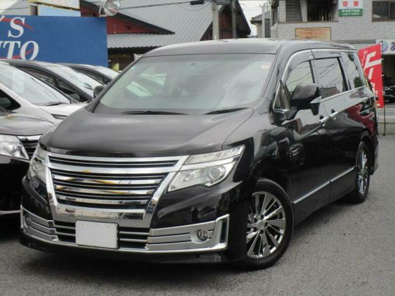 NISSAN ELGRAND
