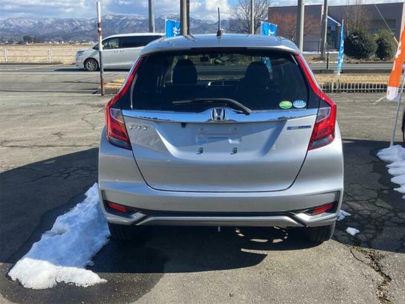 FIT HYBRID
