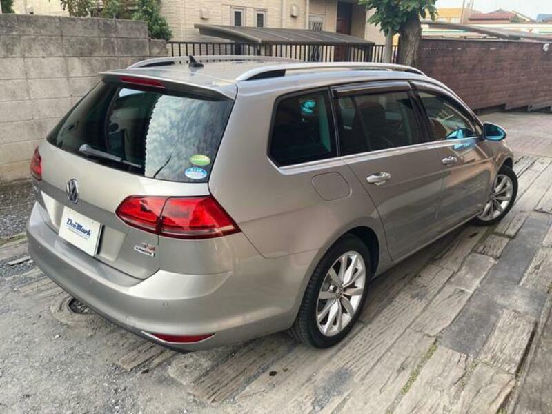 GOLF VARIANT