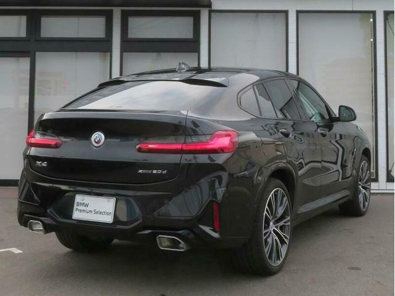 X4
