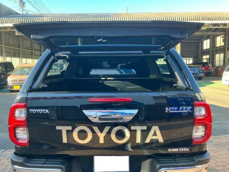 HILUX
