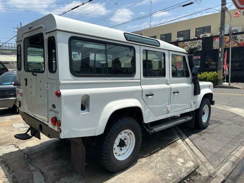 DEFENDER
