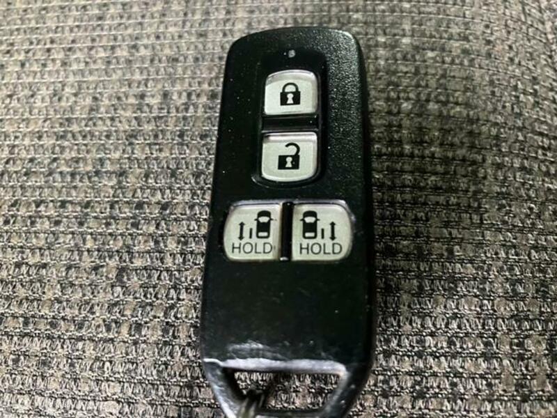 N BOX