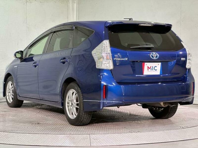 PRIUS ALPHA